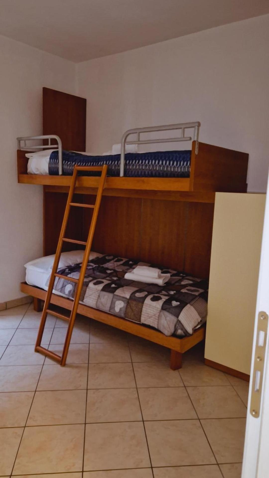 Apartments Tony In Bardolino Szoba fotó